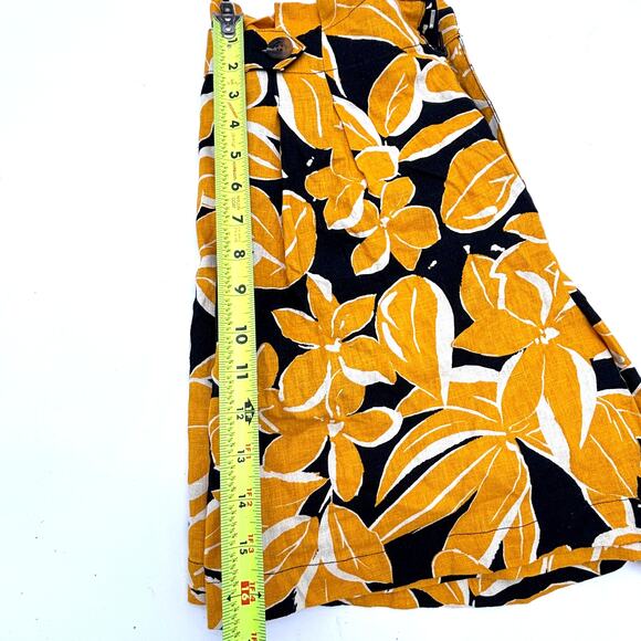 NWT Who What Wear Sz 8 Linen Yellow Black White High Rise Paper Bag Shorts - Picture 6 of 9